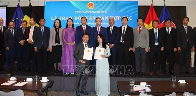 Phát huy nguồn lực cộng đồng người Việt tại châu Âu thúc đẩy quan hệ Việt Nam-EU Phát huy nguồn lực cộng đồng người Việt tại châu Âu thúc đẩy quan hệ Việt Nam-EU