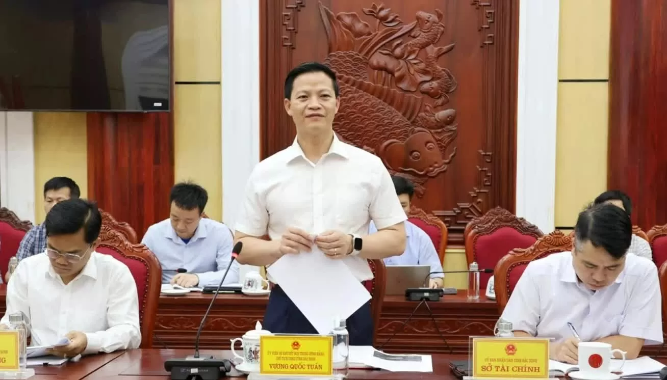 Chủ tịch UBND tỉnh Bắc Ninh phát biểu tại hội nghị triển khai xây dựng cơ sở Trường ĐH Y Hà Nội tại tỉnh Bắc Ninh. (Nguồn: Cổng Thông tin Điện tử Bắc Ninh)