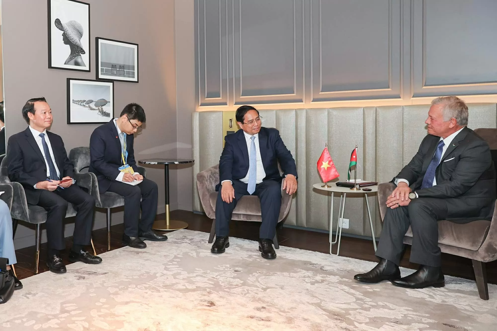 Thủ tướng Phạm Minh Chính hội kiến Quốc vương Jordan Abdullah II bin Al-Hussein