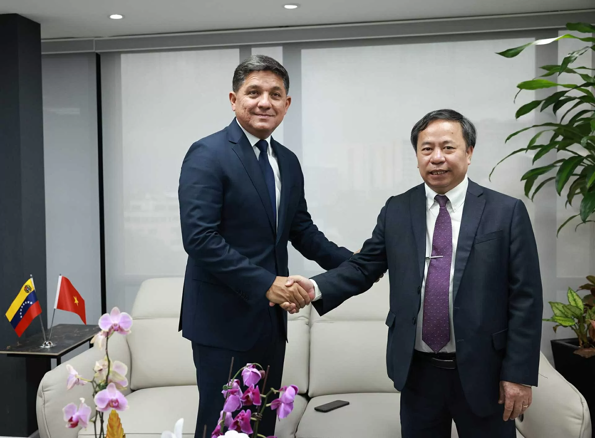 Venezuela sẽ tạo điều kiện tốt nhất cho các nhà đầu tư nông nghiệp Việt Nam Venezuela sẽ tạo điều kiện tốt nhất cho các nhà đầu tư nông nghiệp Việt Nam