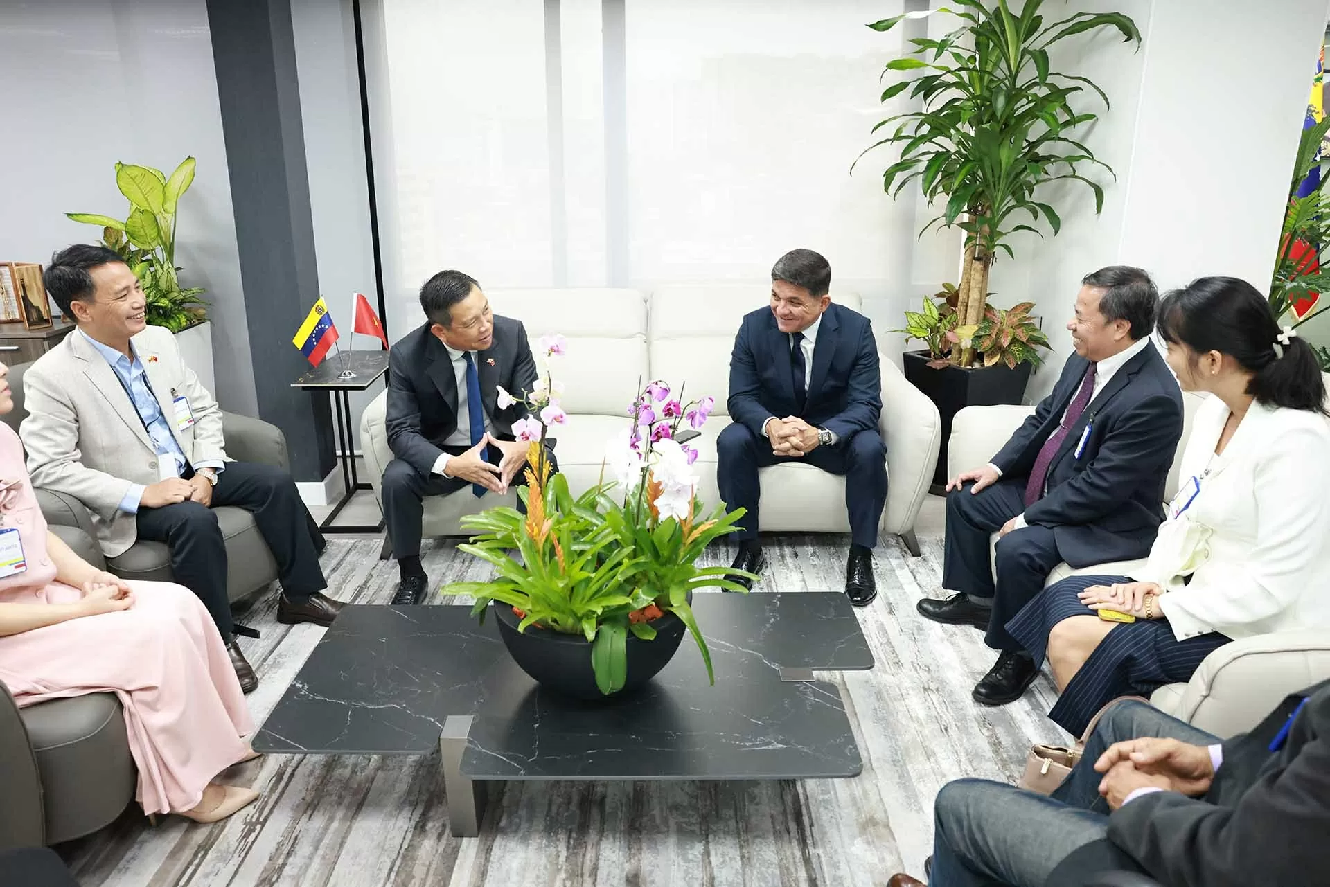 Venezuela sẽ tạo điều kiện tốt nhất cho các nhà đầu tư nông nghiệp Việt Nam Venezuela sẽ tạo điều kiện tốt nhất cho các nhà đầu tư nông nghiệp Việt Nam
