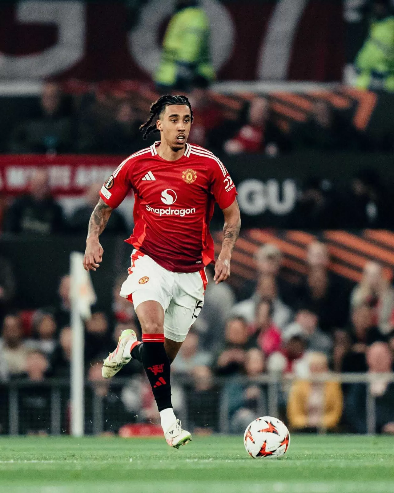 Leny Yoro dự kiến được trọng dụng nhiều ở mùa giải 2025/2026 (Nguồn: Trang chủ MU)