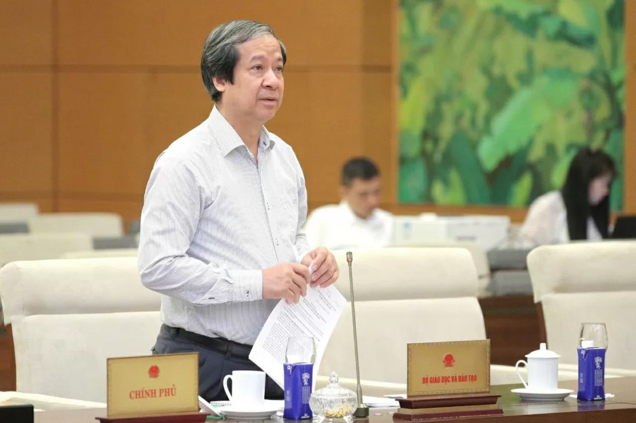 Bộ trưởng Nguyễn Kim Sơn lý giải việc cấm giáo viên dạy thêm học sinh chính khóa Bộ trưởng Nguyễn Kim Sơn lý giải việc cấm giáo viên dạy thêm học sinh chính khóa