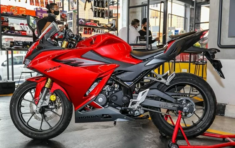 Cập nhật bảng giá xe Honda CBR150R mới nhất tháng 6/2025 Cập nhật bảng giá xe Honda CBR150R mới nhất tháng 6/2025