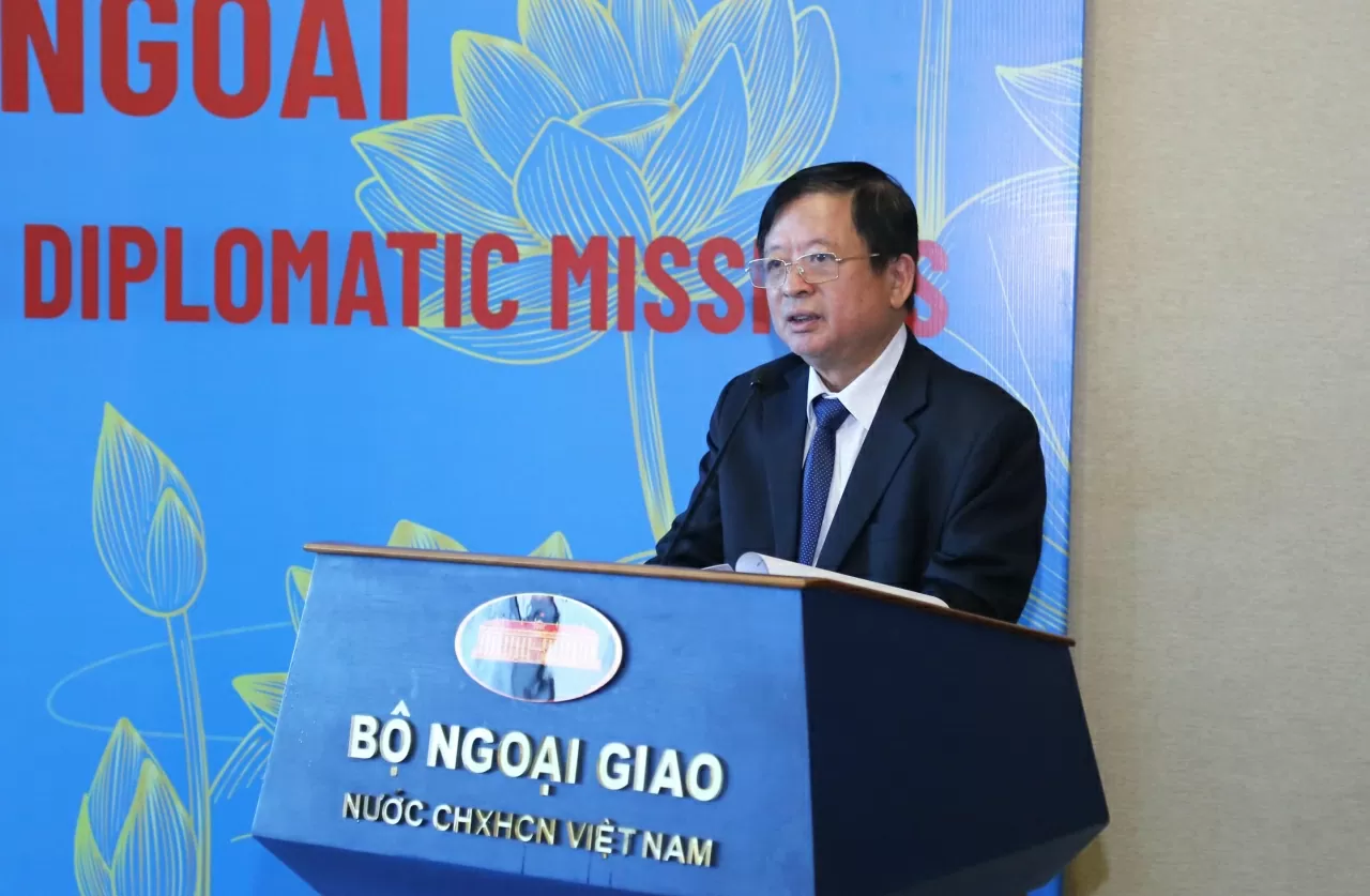 Nhạc sĩ Đỗ Hồng Quân phát biểu tại hội thảo. (Ảnh: Thành Long) Nhạc sĩ Đỗ Hồng Quân phát biểu tại hội thảo. (Ảnh: Thành Long)