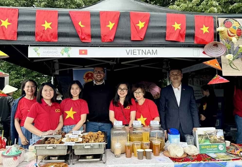 Hương vị Việt Nam níu chân thực khách tại Lễ hội văn hóa ẩm thực Prague 2025