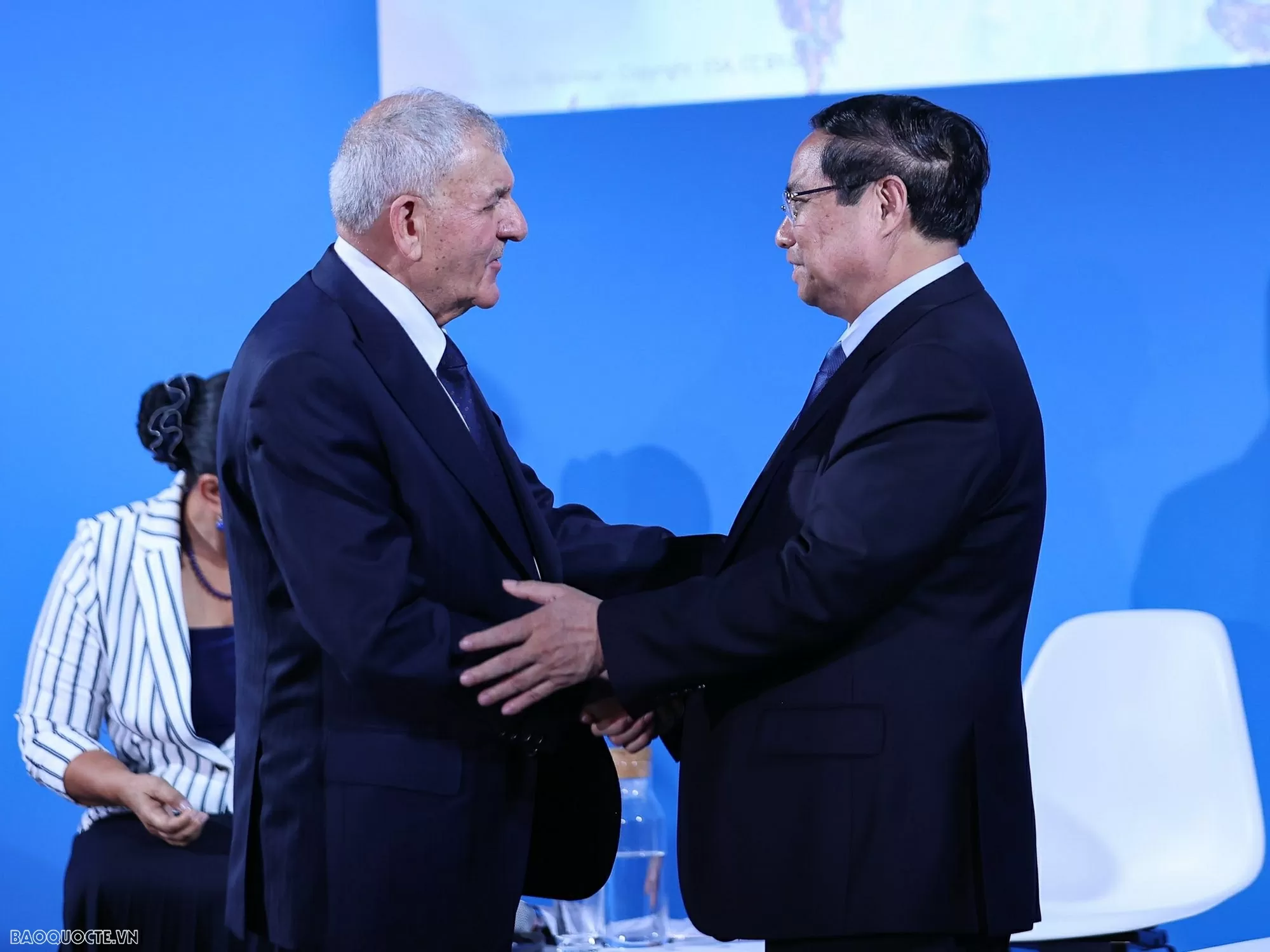 Thủ tướng Phạm Minh Chính và Tổng thống Iraq Abdul Latif Rashid - Ảnh: VGP/Nhật Bắc Thủ tướng Phạm Minh Chính và Tổng thống Iraq Abdul Latif Rashid - Ảnh: VGP/Nhật Bắc