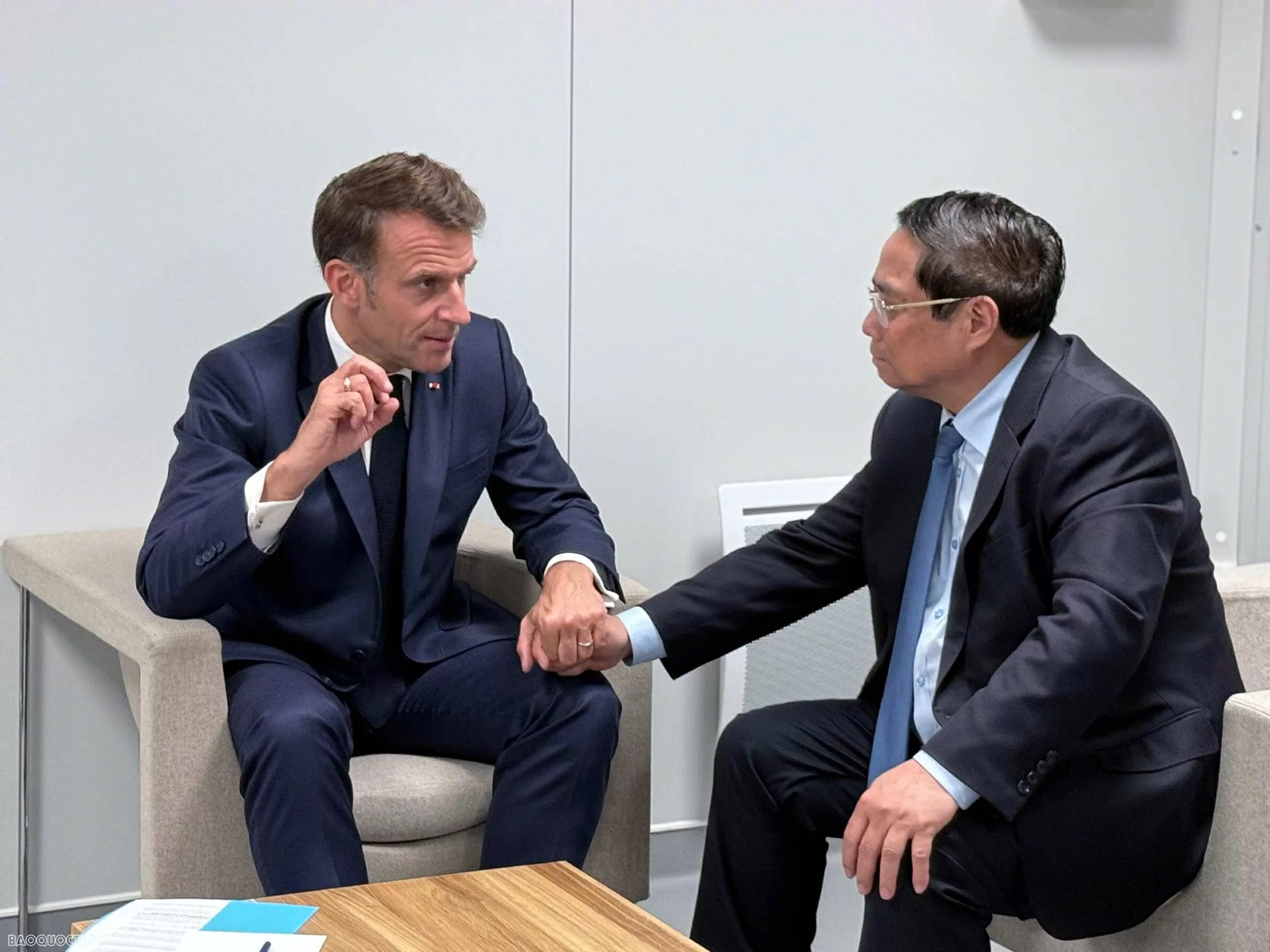Thủ tướng Chính phủ Phạm Minh Chính đã hội kiến Tổng thống Pháp Emmanuel Macron Việt Nam-Pháp thống nhất đẩy mạnh hợp tác về trí tuệ nhân tạo và công nghệ y tế