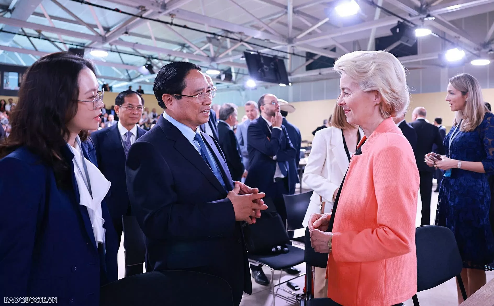 Thủ tướng Chính phủ Phạm Minh Chính gặp Chủ tịch Uỷ ban Châu Âu Ursula von der Leyen - Ảnh: VGP/Nhật Bắc