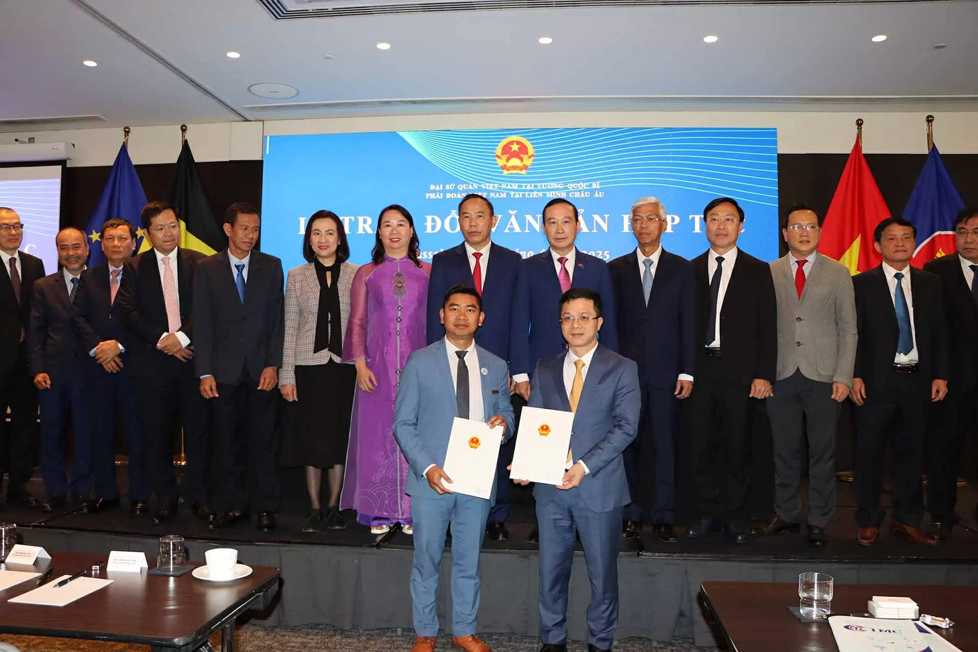 Phát huy nguồn lực cộng đồng người Việt ở châu Âu thúc đẩy quan hệ hợp tác Việt Nam-EU Phát huy nguồn lực cộng đồng người Việt ở châu Âu thúc đẩy quan hệ hợp tác Việt Nam EU