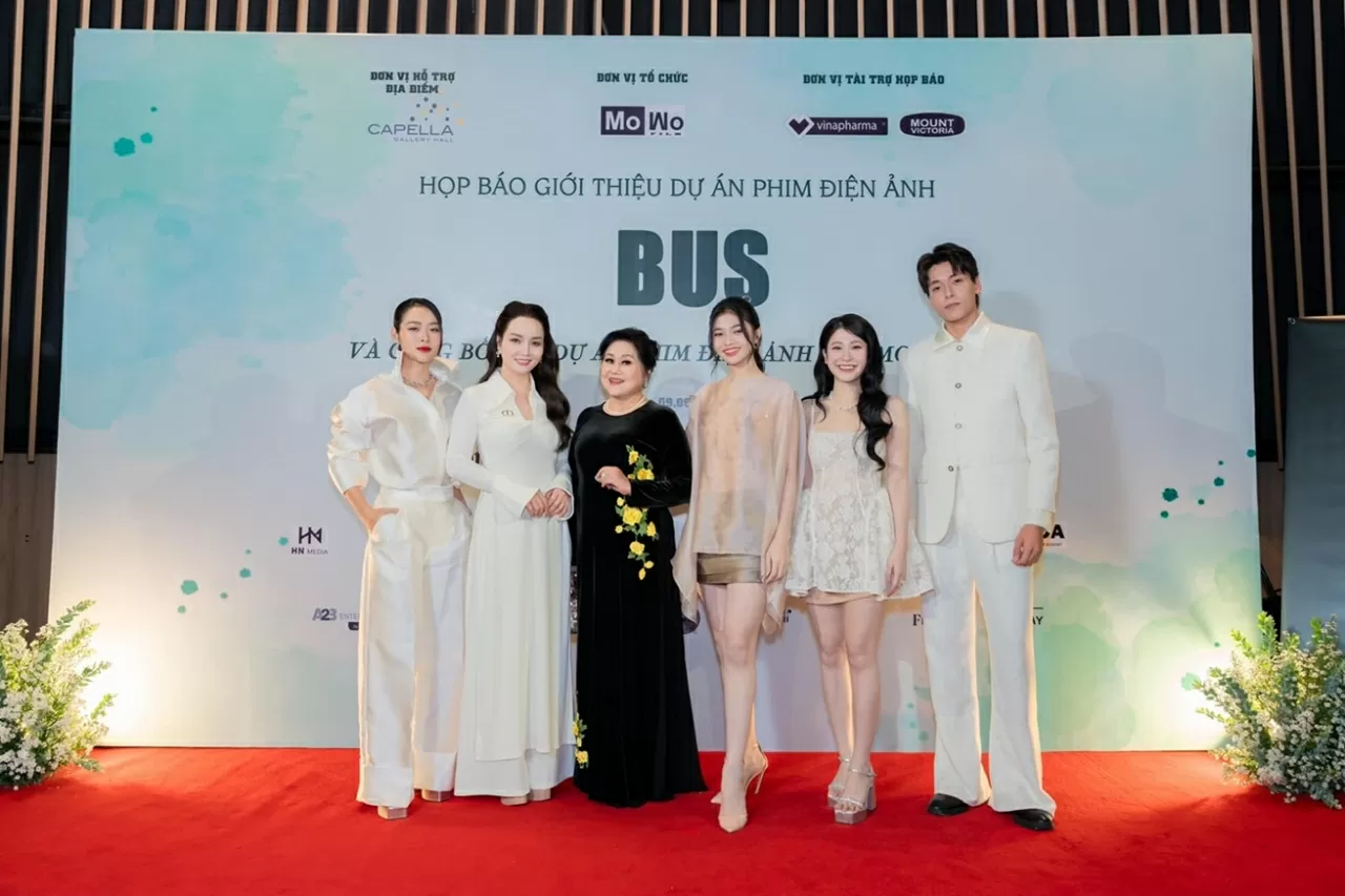 Á hậu Minh Kiên