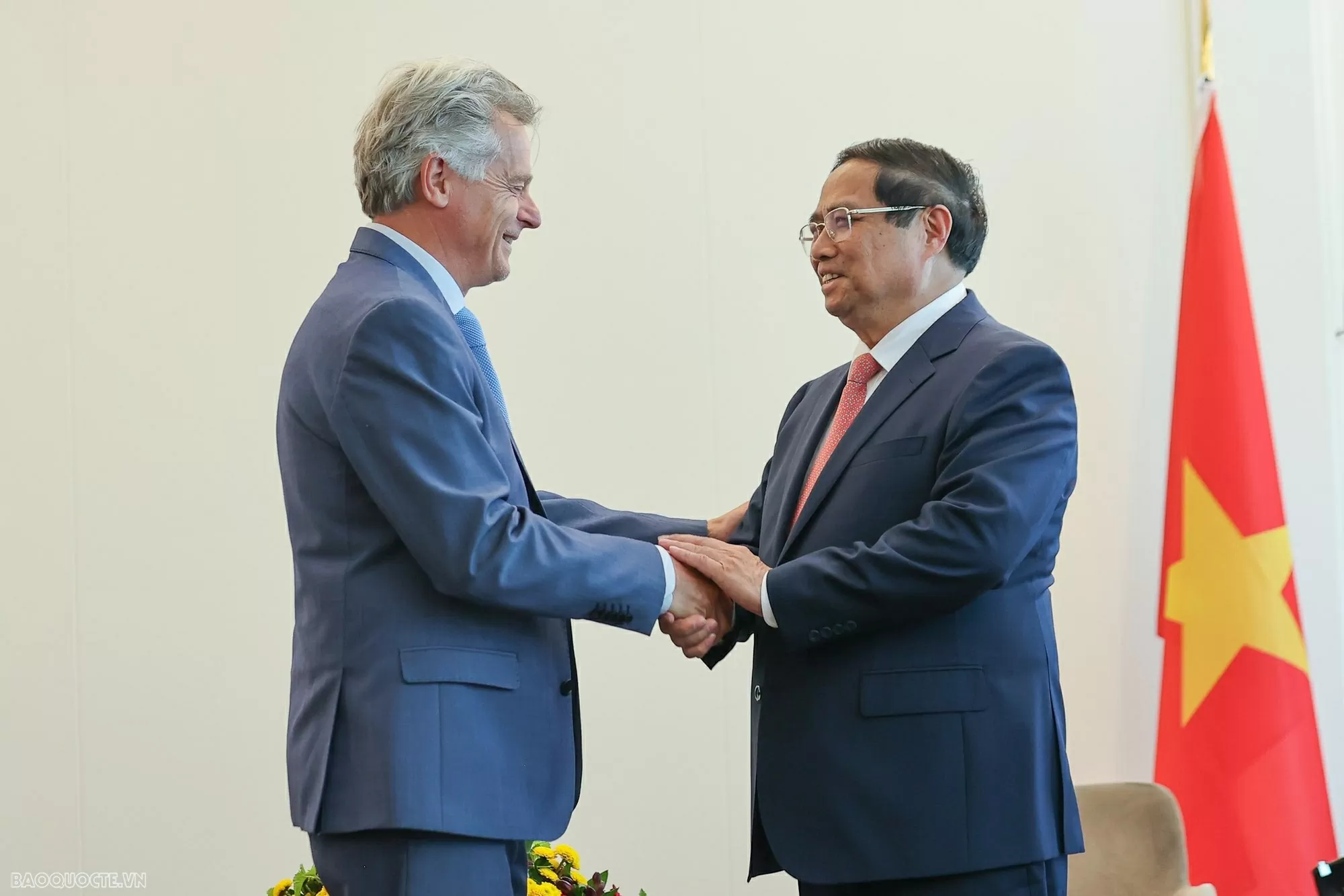 Thủ tướng Phạm Minh Chính tiếp Bí thư toàn quốc Đảng Cộng sản Pháp Thủ tướng Phạm Minh Chính tiếp Bí thư toàn quốc Đảng Cộng sản Pháp