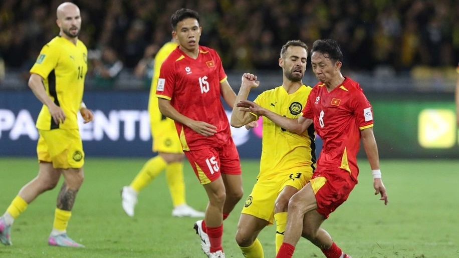 Đội tuyển Việt Nam để thua đậm nhất lịch sử trước Malaysia