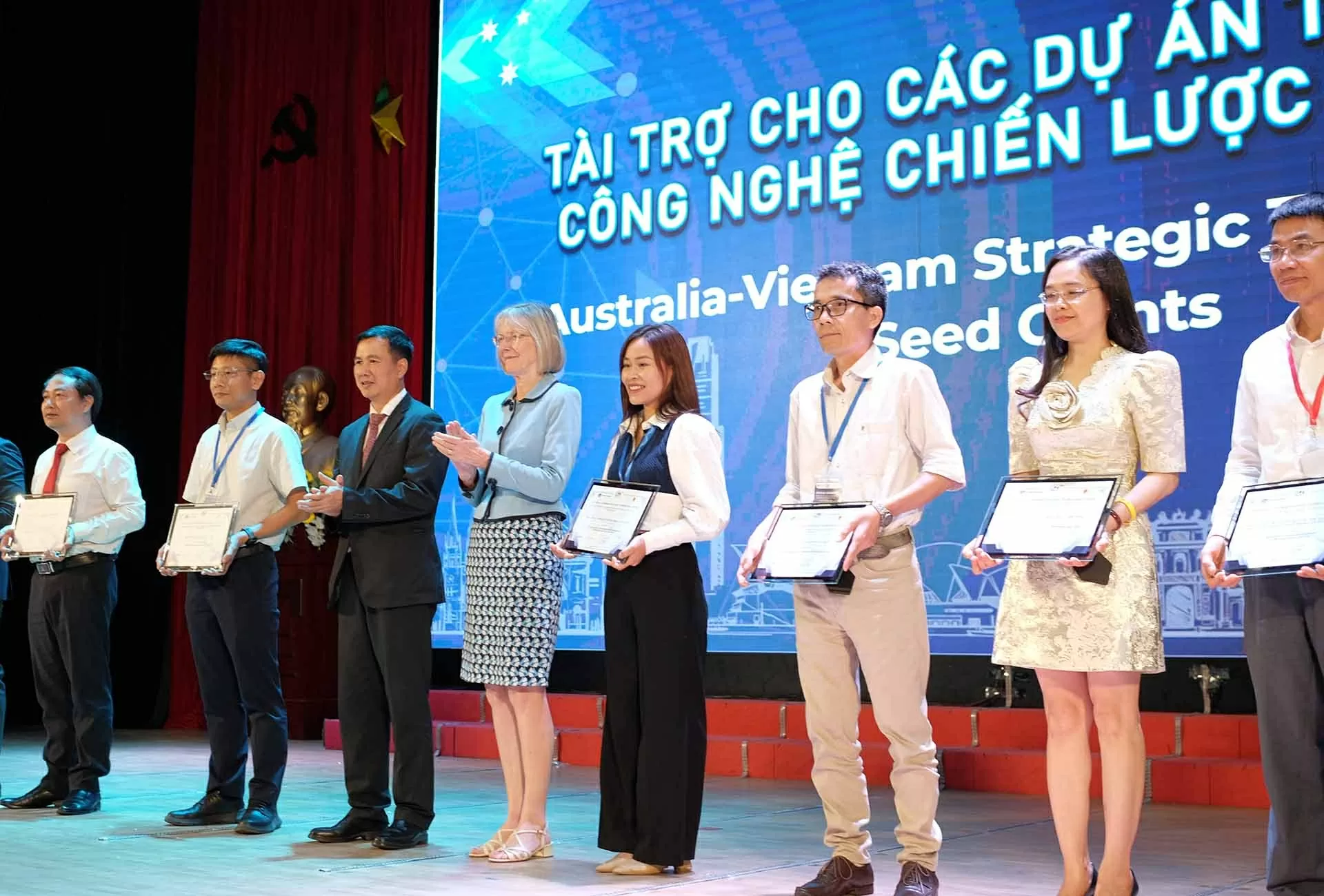 Australia và Việt Nam hợp tác hướng tới ‘kỷ nguyên mới' của chuyển đổi số Australia và Việt Nam hợp tác hướng tới ‘kỷ nguyên mới' của chuyển đổi số