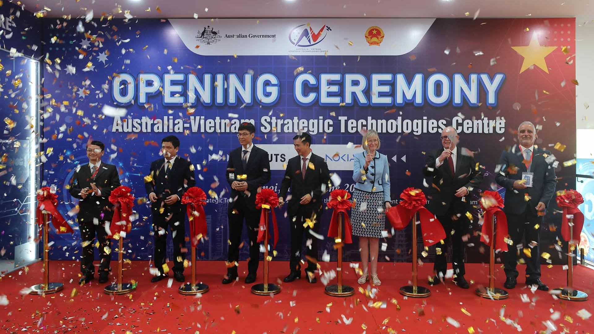 ra mat trung tam cong nghe chien luoc australia viet nam hop tac nam bat co hoi tu tuong lai so