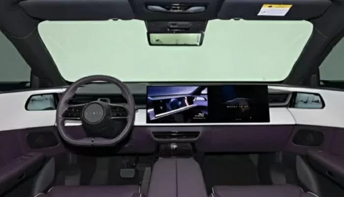 Nội thất của Mazda EZ-60 Nội thất của Mazda EZ-60