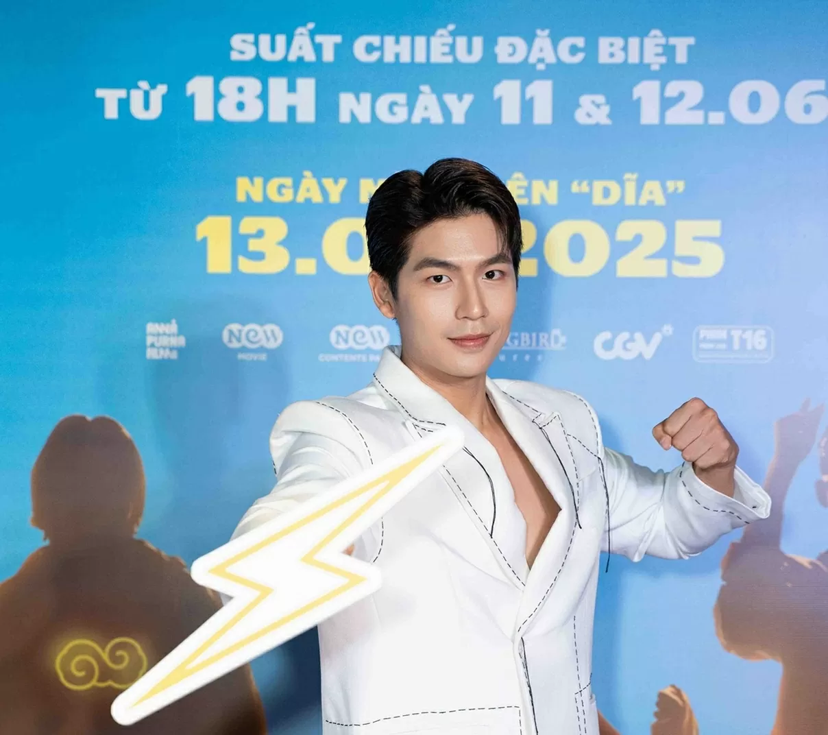 Nam diễn viên Quốc Anh lồng tiếng phim Hàn Quốc 'Bộ 5 siêu đẳng cấp' Nam diễn viên Quốc Anh lồng tiếng phim Hàn Quốc 'Bộ 5 siêu đẳng cấp'