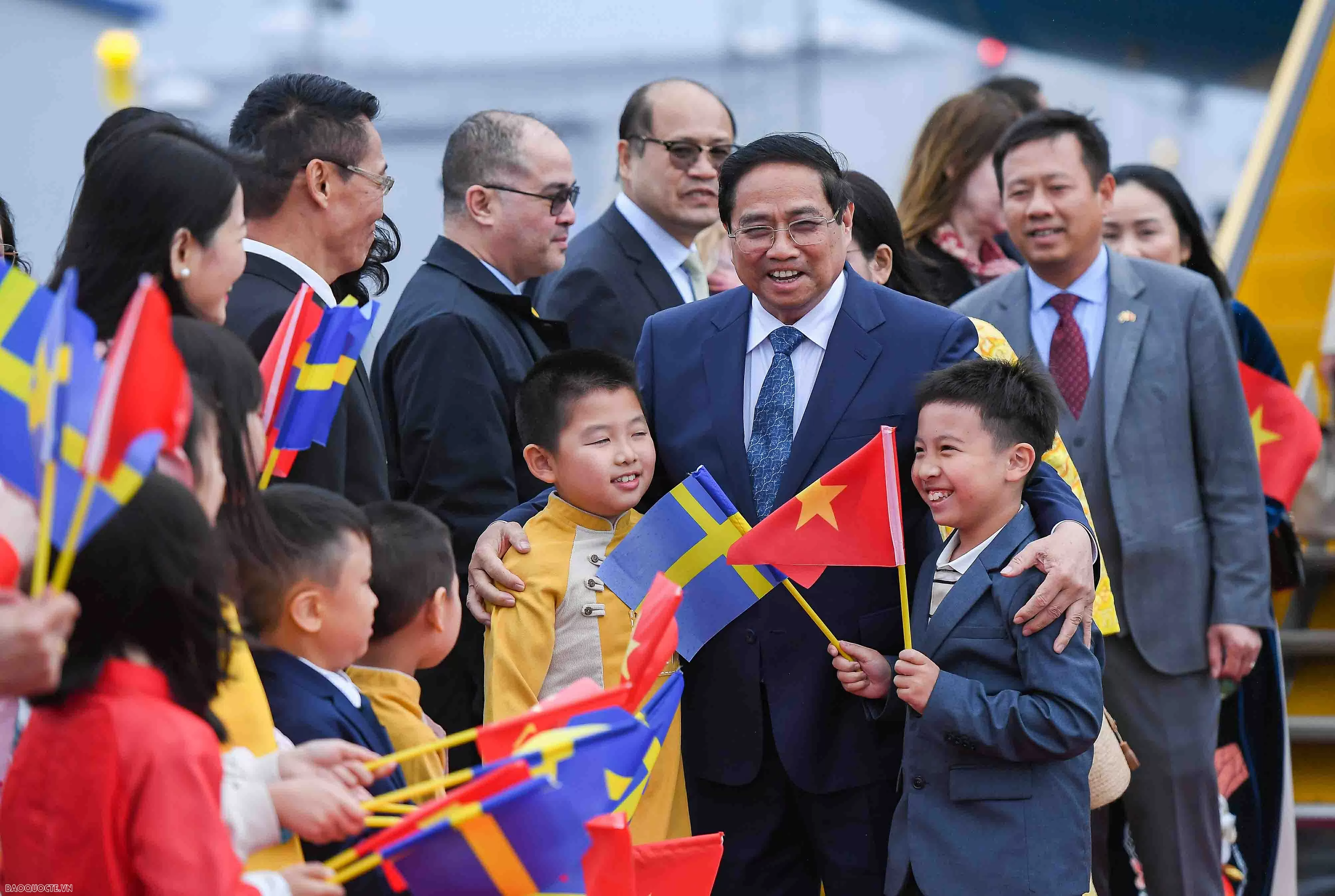 Thủ tướng Phạm Minh Chính và Phu nhân đến Stockholm, bắt đầu thăm chính thức Thuỵ Điển Thủ tướng Phạm Minh Chính và Phu nhân đến Stockholm, bắt đầu thăm chính thức Thuỵ Điển