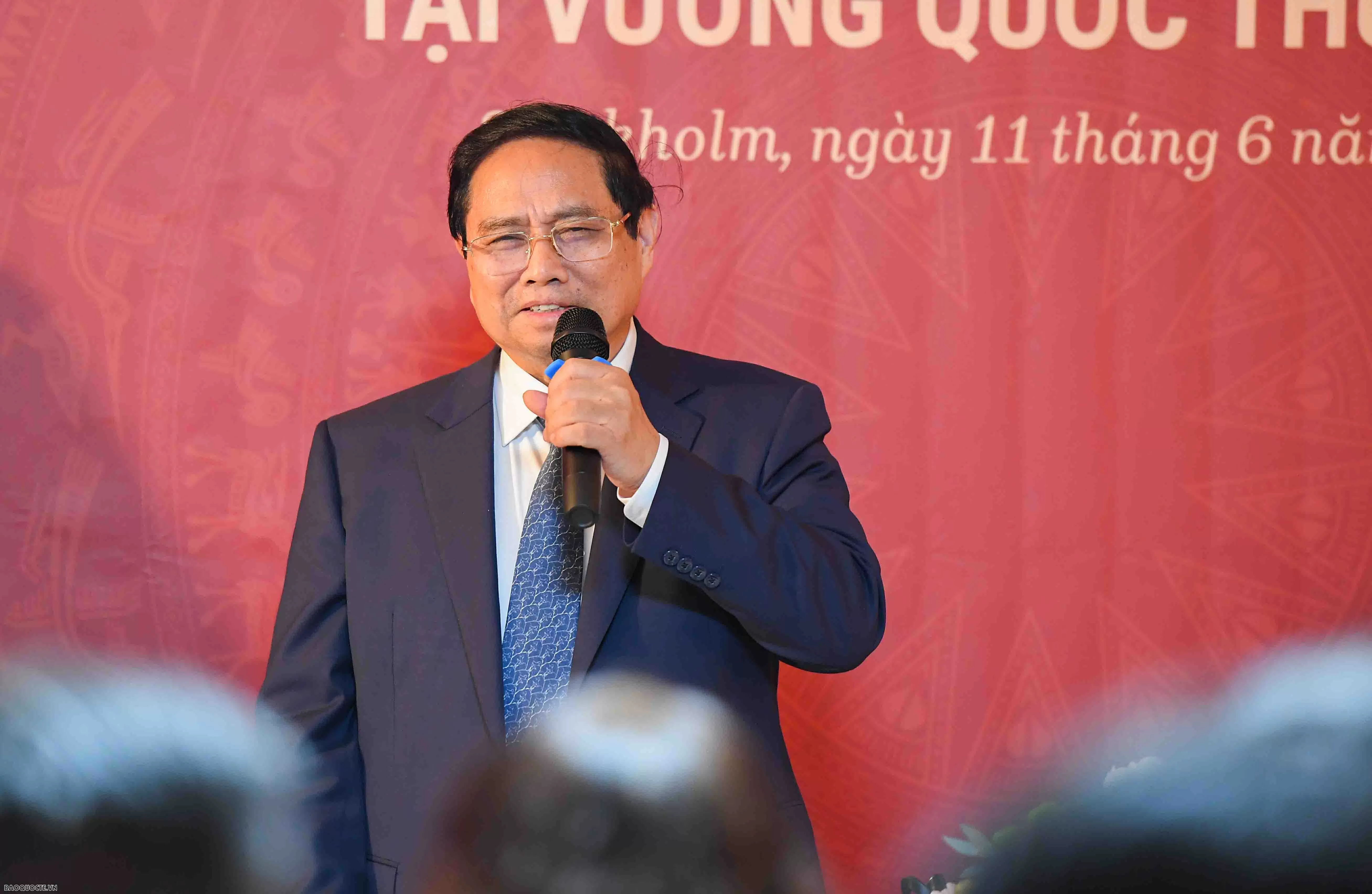 Thủ tướng Phạm Minh Chính: Bà con sống ở đâu cũng tốt, miễn là có tấm lòng yêu quê hương Thủ tướng Phạm Minh Chính: Bà con sống ở đâu cũng tốt, miễn là có tấm lòng yêu quê hương