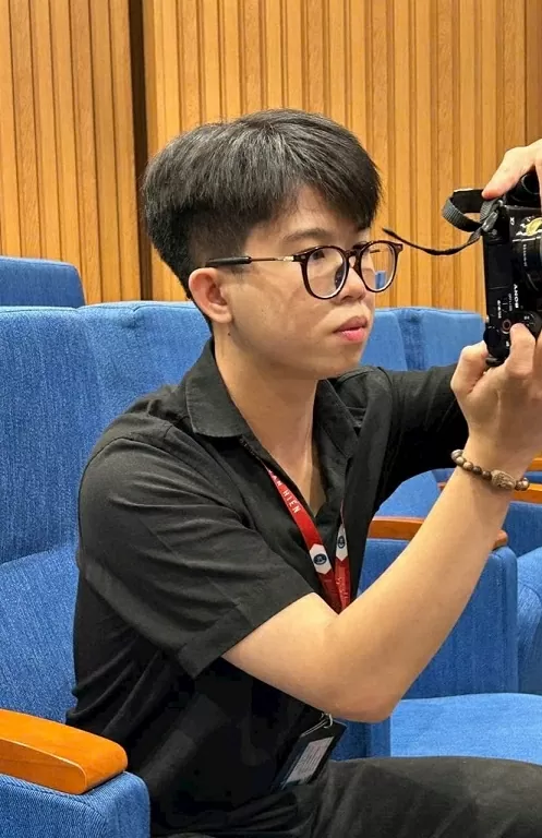 Hãy làm báo bằng sự tử tế và lòng trắc ẩn Hãy làm báo bằng sự tử tế và lòng trắc ẩn!