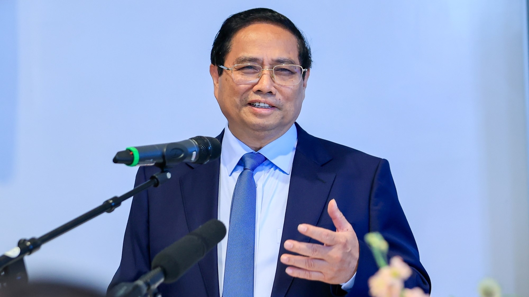 viet nam van mai la nguoi ban thuy chung cua thuy dien