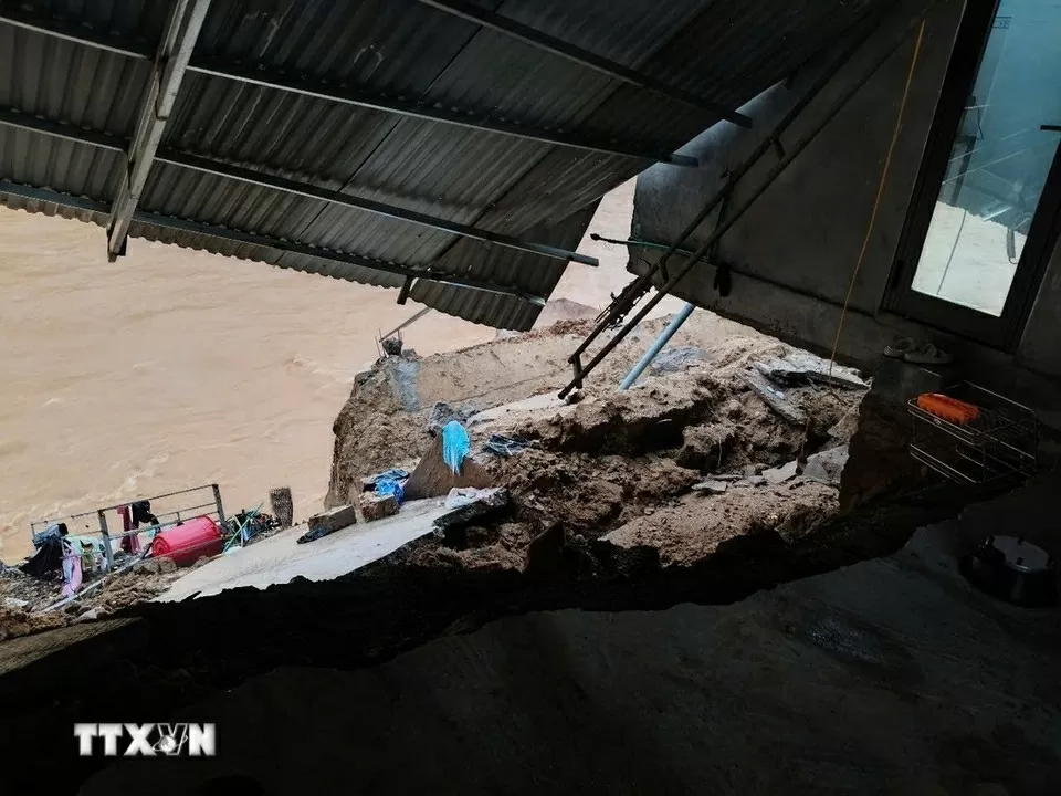 Bão số 1: