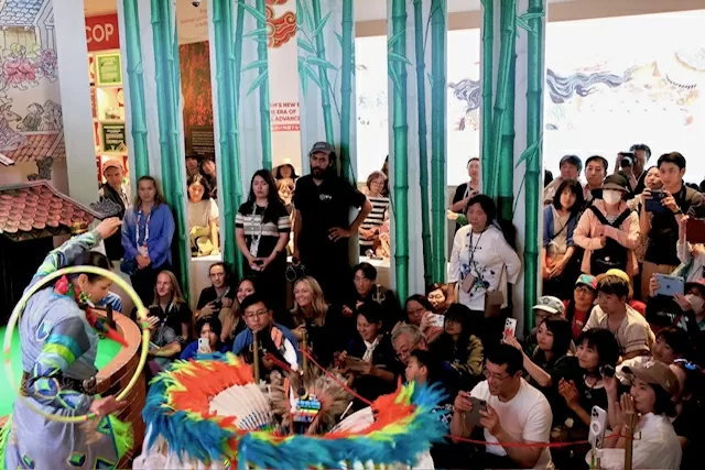 EXPO 2025: Vũ điệu múa vòng dân gian của thổ dân Mỹ hòa tấu cùng đàn bầu, đàn t’rưng của Việt Nam