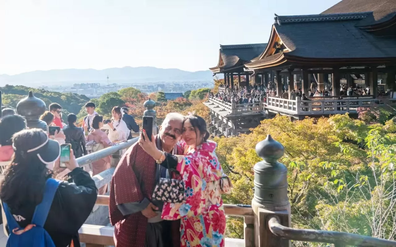 Nhật Bản thiếu hướng dẫn viên song ngữ giữa làn sóng du khách quốc tế Nhật Bản thiếu hướng dẫn viên song ngữ giữa làn sóng du khách quốc tế