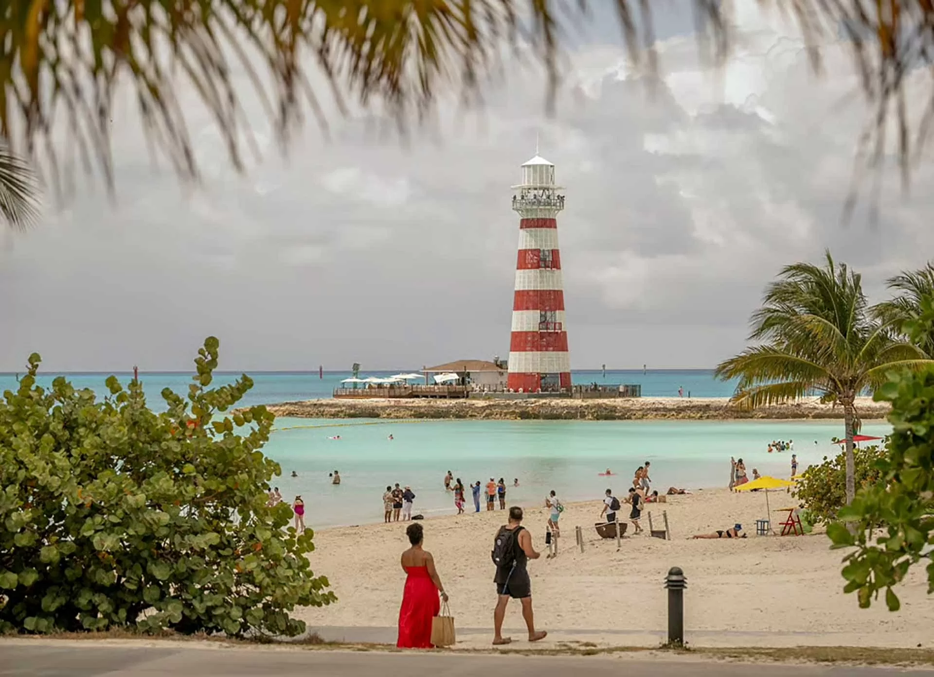 Du lịch du thuyền chuyển mình Du lịch du thuyền chuyển mình