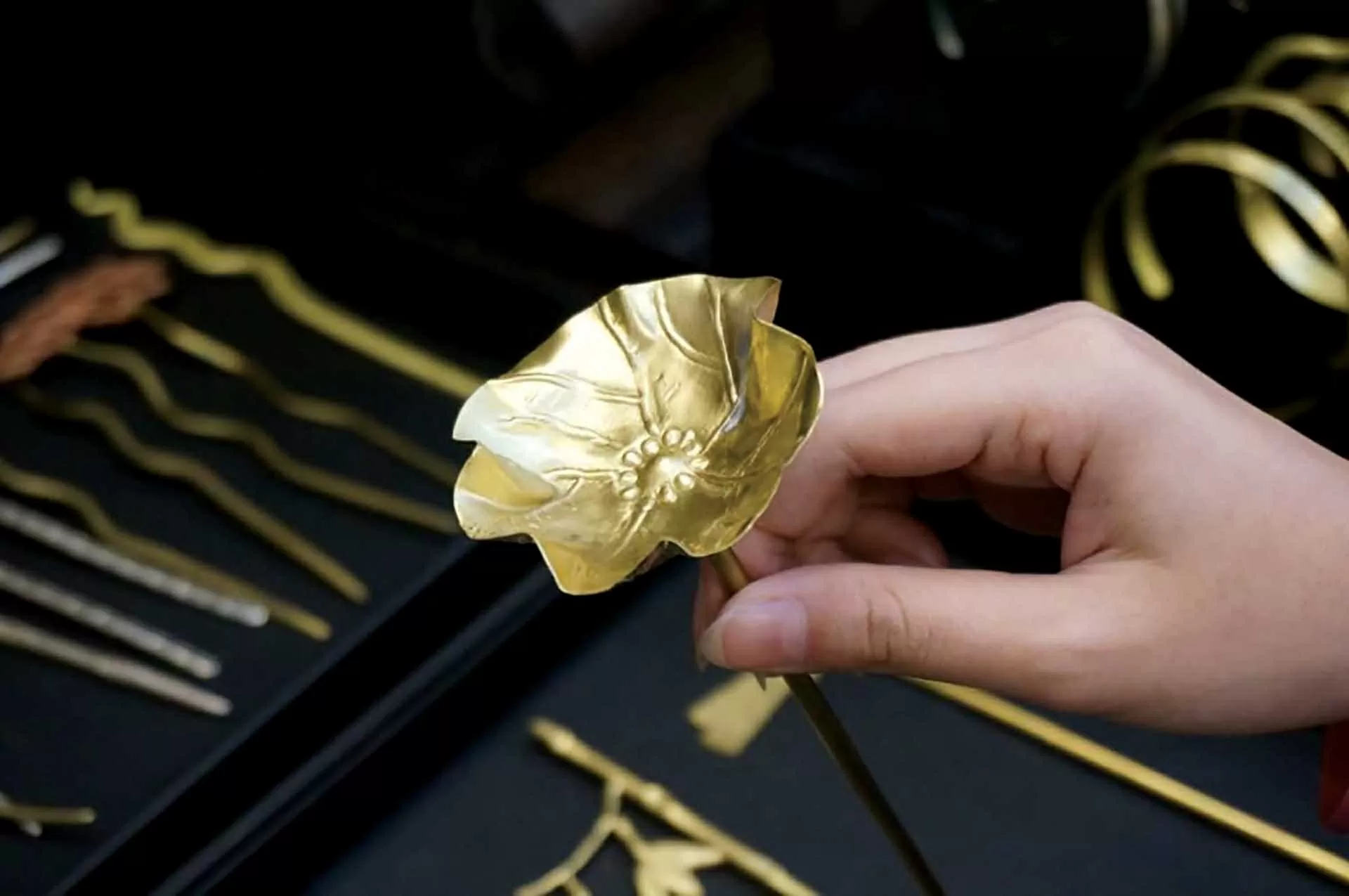 Nghe nghề xưa kể chuyện