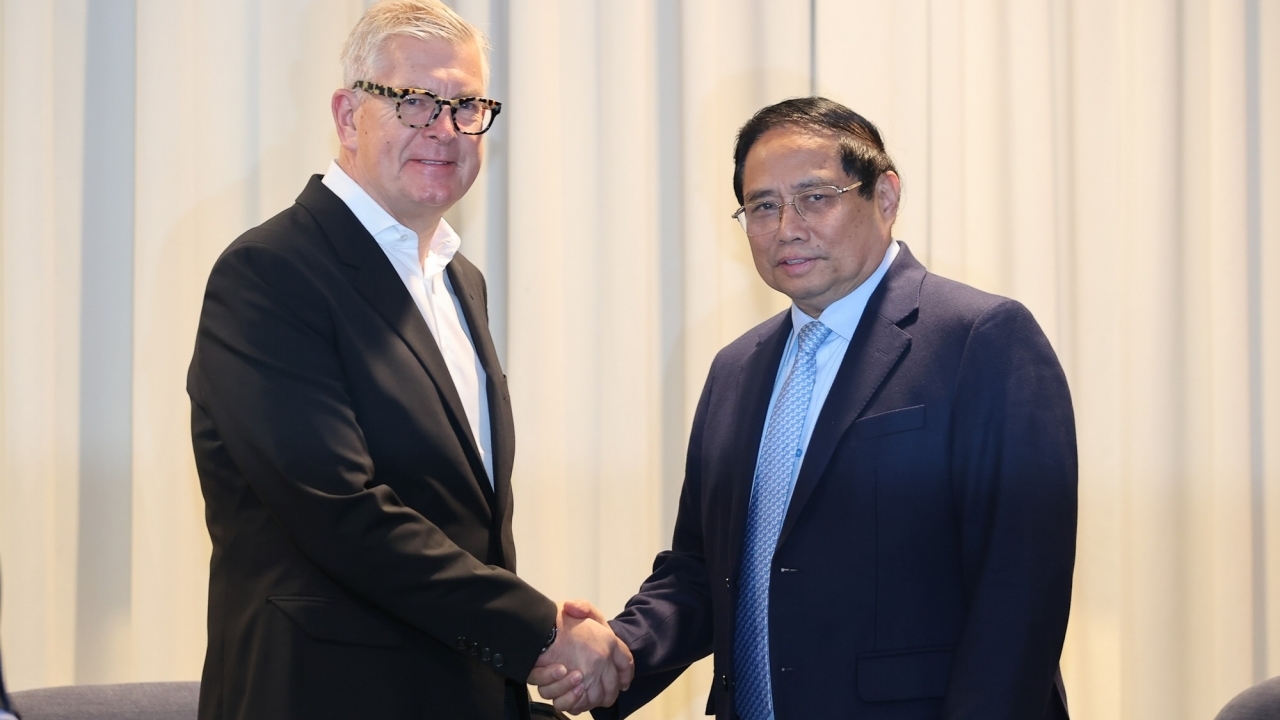 thu tuong pham minh chinh tiep tong giam doc ericsson thuc day hop tac chuyen doi so