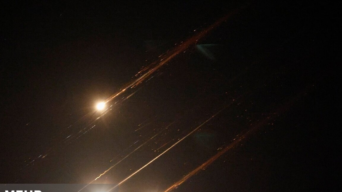 Căng thẳng Israel-Iran: Tehran tiến hành đợt không kích thứ 3, hai bên đều chịu thiệt hại, hơn 400 người thương vong ở Iran