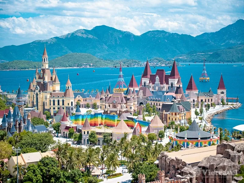 'Quẩy' hết mình tại VinWonders Nha Trang cùng Traveloka