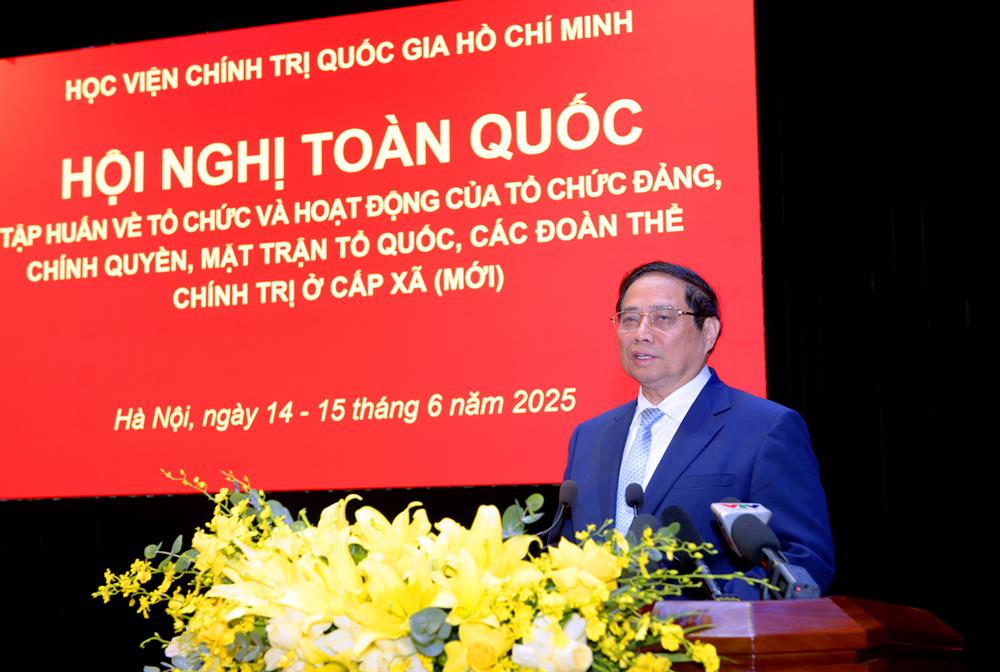 Bộ Ngoại giao tham gia Hội nghị tập huấn chuyên môn, nghiệp vụ về công tác tổ chức xây dựng Đảng và hệ thống chính trị ở cấp xã (mới)