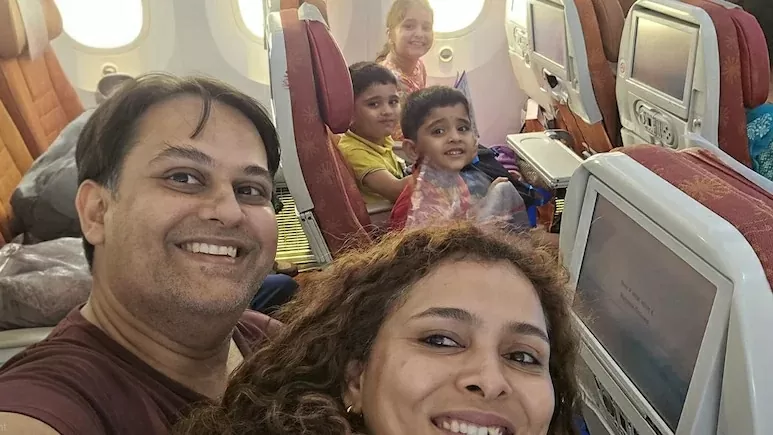 Vụ rơi máy bay ở Ấn Độ: Nỗi đau của người ở lại