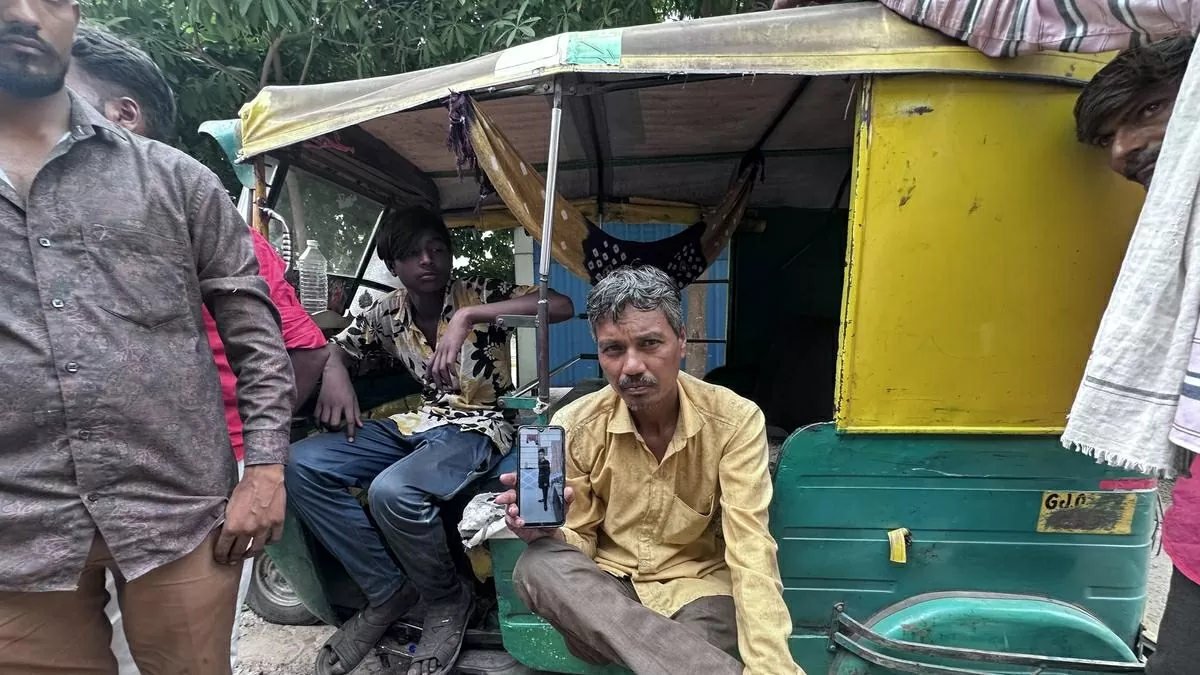 Vụ rơi máy bay ở Ấn Độ: Nỗi đau của người ở lại