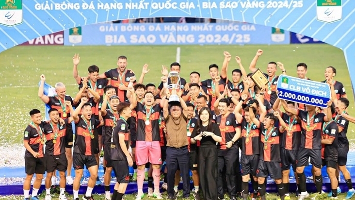 vo con thu mon van lam chung vui clb ninh binh vo dich hang nhat quoc gia 202425