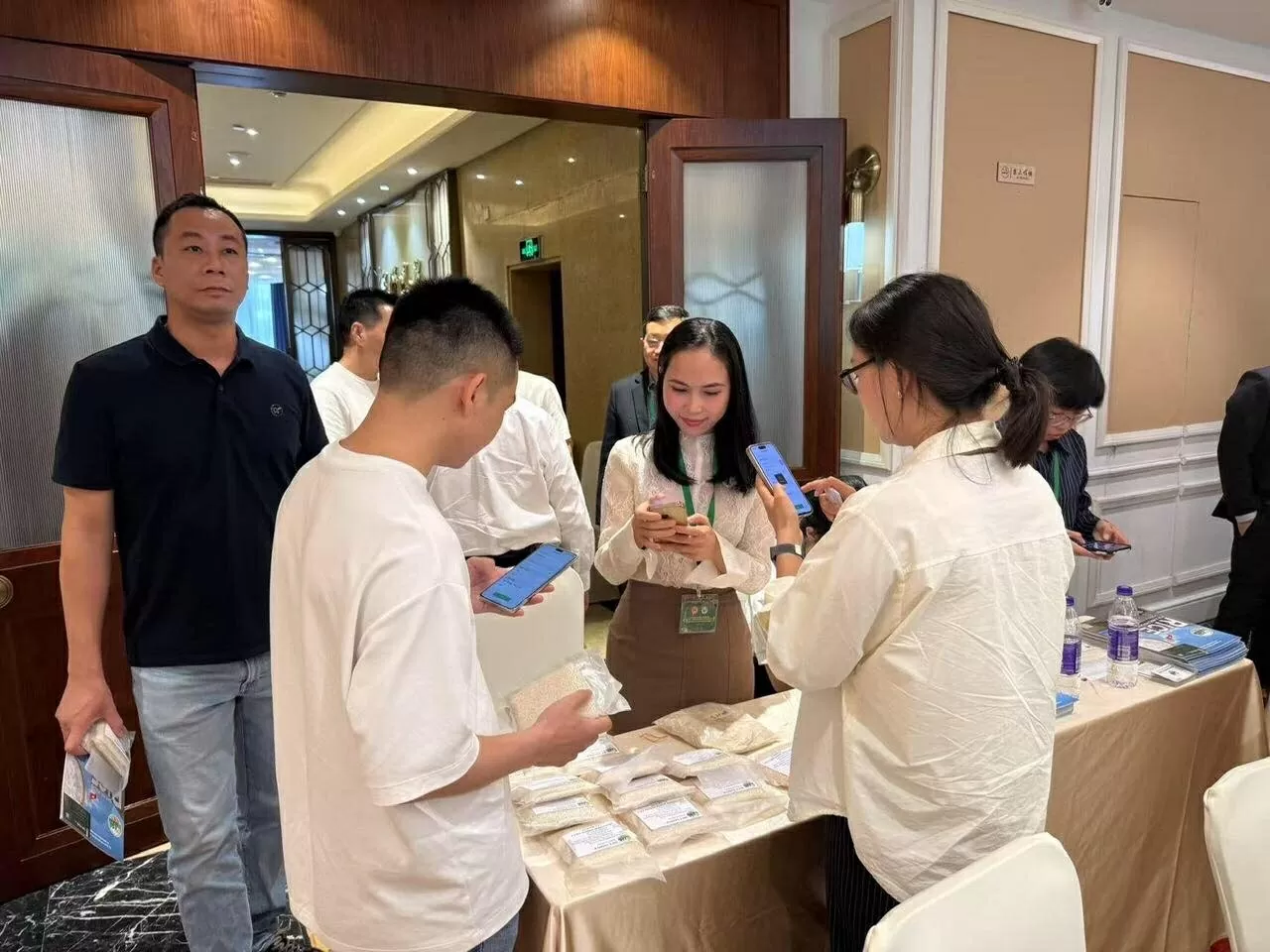 Thúc đẩy thương mại gạo Việt Nam-Trung Quốc (Quảng Đông) lên tầm cao mới Thúc đẩy thương mại gạo Việt Nam-Trung Quốc (Quảng Đông) lên tầm cao mới