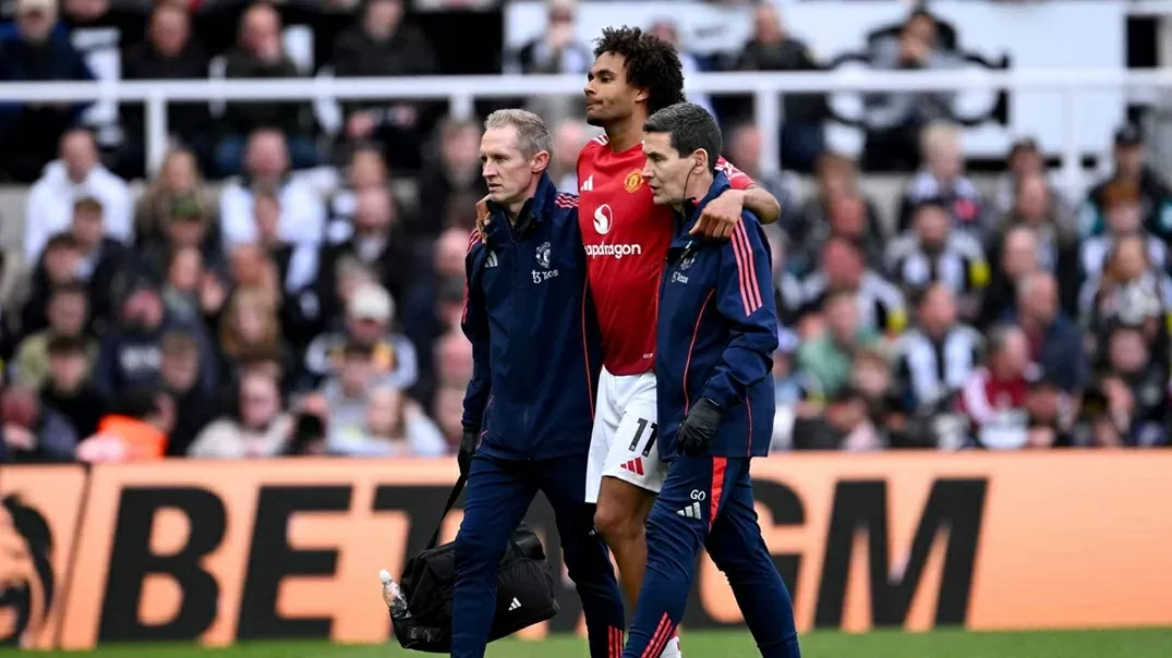 Man Utd quyết định tương lai Hojlund và Zirkzee