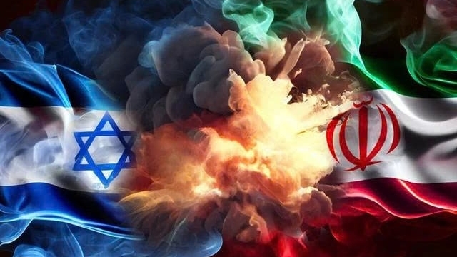 xung dot israel iran sang 216 tong thong trump thua nhan kho yeu cau israel ngung tan cong nga neu ro quan diem cong dan my thao chay khoi iran