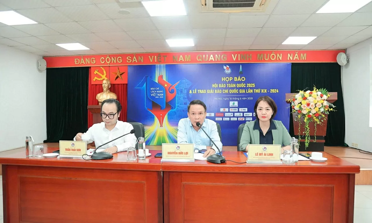 Hội Báo toàn quốc 2025 và Giải Báo chí Quốc gia lần thứ XIX: Dấu ấn 100 năm Báo chí Cách mạng Việt Nam Hội Báo toàn quốc 2025 và Giải Báo chí Quốc gia lần thứ XIX: Dấu ấn 100 năm Báo chí Cách mạng Việt Nam