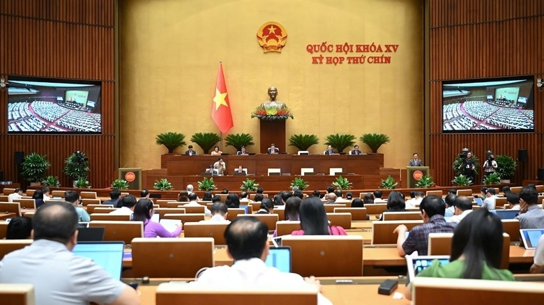 Quốc hội thông qua Luật Nhà giáo, không cấm dạy thêm, học thêm