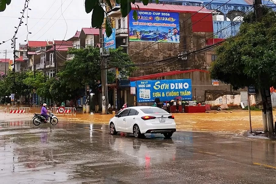 Thành phố Lạng Sơn thành biển nước sau cơn mưa lớn Thành phố Lạng Sơn thành biển nước sau cơn mưa lớn