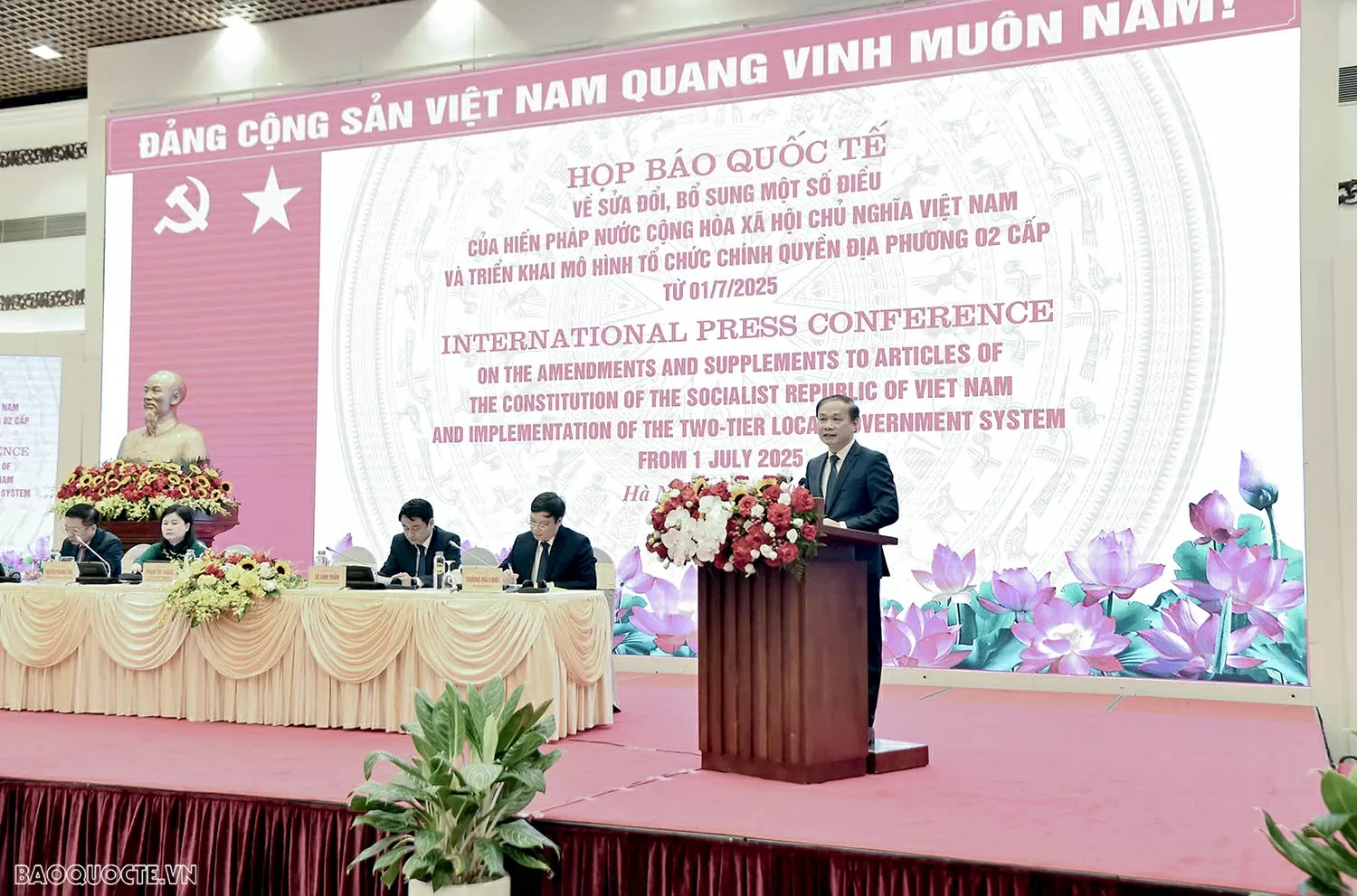 Sửa đổi, bổ sung Hiến pháp Việt Nam: Sự kiện lớn, mang ý nghĩa lịch sử, tạo nền tảng pháp lý vững chắc Sửa đổi, bổ sung Hiến pháp Việt Nam: Sự kiện lớn, mang ý nghĩa lịch sử, tạo nền tảng pháp lý vững chắc