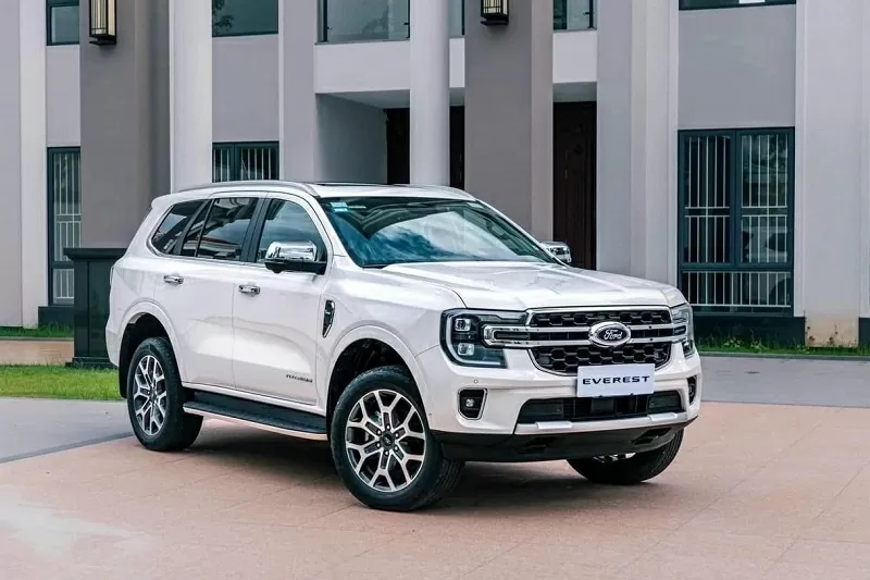 Top 4 xe SUV 7 chỗ bán chạy nhất tháng 5/2025: Ford Everest tiếp tục dẫn đầu