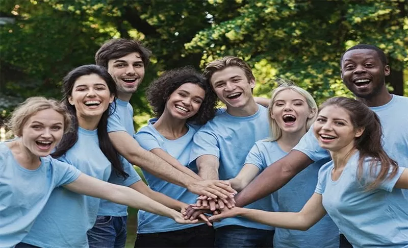 Một hành trình nhỏ, một thay đổi lớn – Gen Z đang lan toả năng lượng tích cực khắp toàn cầu (Nguồn: National Today) Một hành trình nhỏ, một thay đổi lớn – Gen Z đang lan toả năng lượng tích cực khắp toàn cầu (Nguồn: National Today)