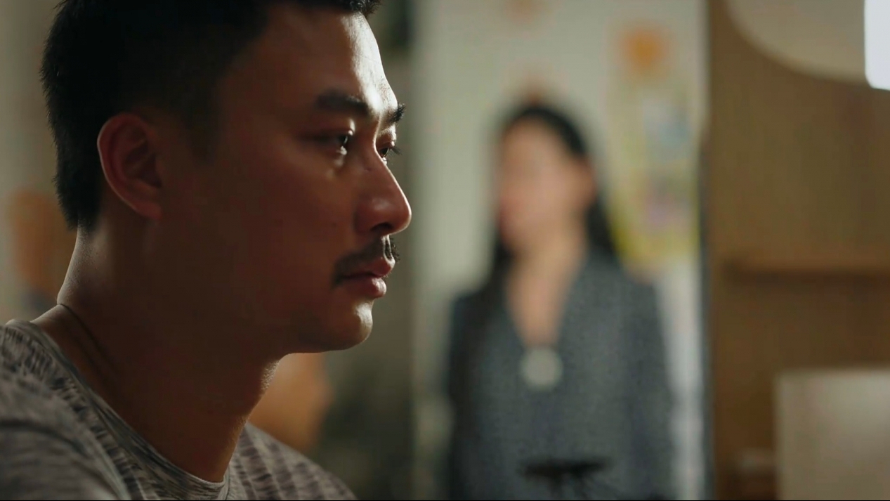 Dịu dàng màu nắng tập 13: Xuân bán bát mỳ đắt đỏ cho sếp Phong