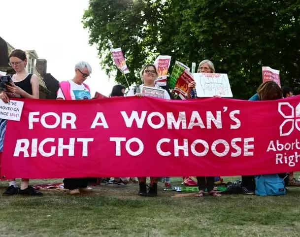 Bước tiến lớn về quyền sinh sản ở Anh: Quốc hội hợp pháp hóa quyền phá thai Bước tiến lớn về quyền sinh sản ở Anh: Quốc hội hợp pháp hóa quyền phá thai