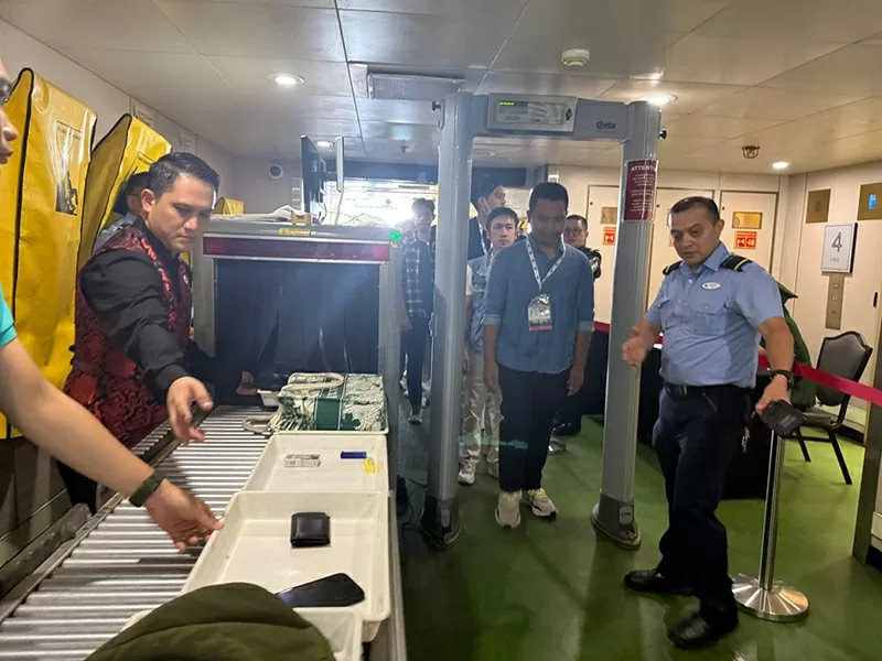 Tàu Star Voyager mở ra kỷ nguyên mới cho du lịch tàu biển Việt Nam Tàu Star Voyager mở ra kỷ nguyên mới cho du lịch tàu biển Việt Nam