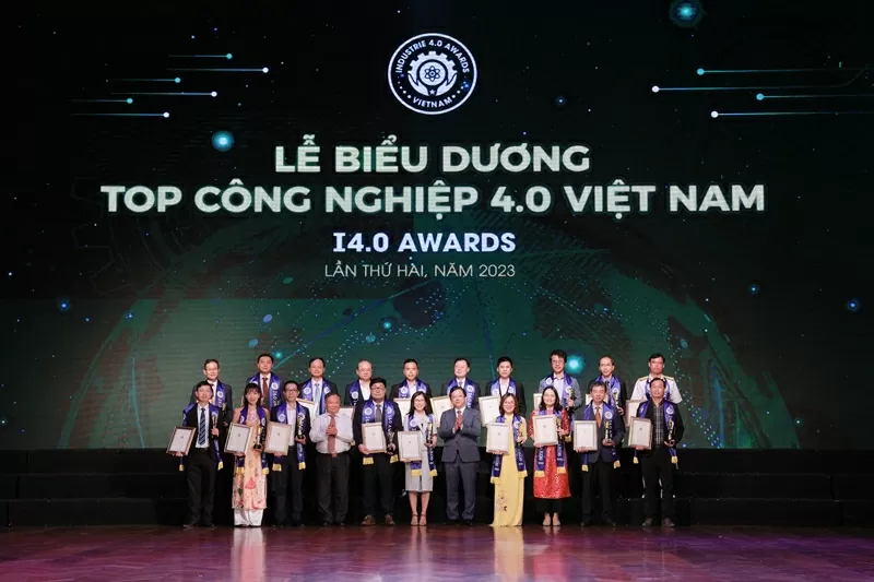 Các doanh nghiệp được biểu dương trong Lễ biểu dương Top Công nghiệp 4.0 Việt Nam, năm 2023 Các doanh nghiệp được biểu dương trong Lễ biểu dương Top Công nghiệp 4.0 Việt Nam, năm 2023